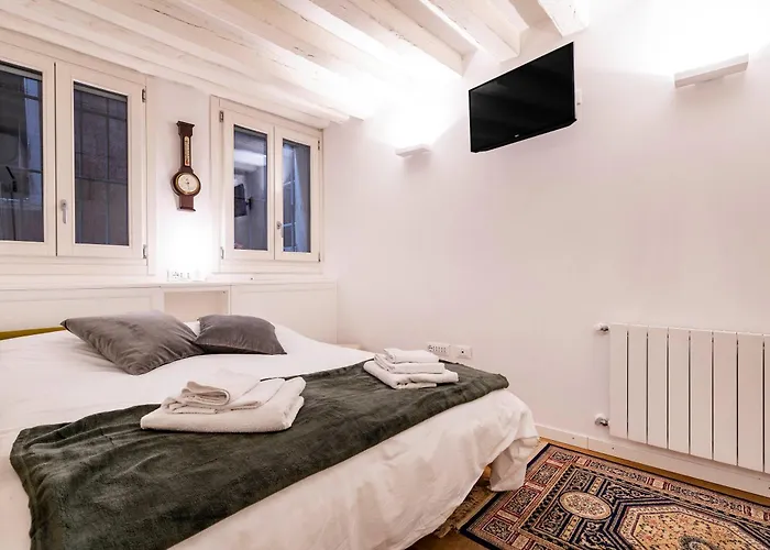 San Samuele Centro+ Wellness Pool Jacuzzi Apartman