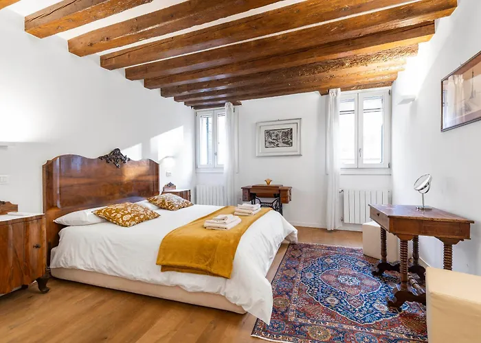 San Samuele Centro+ Wellness Pool Jacuzzi * Velence