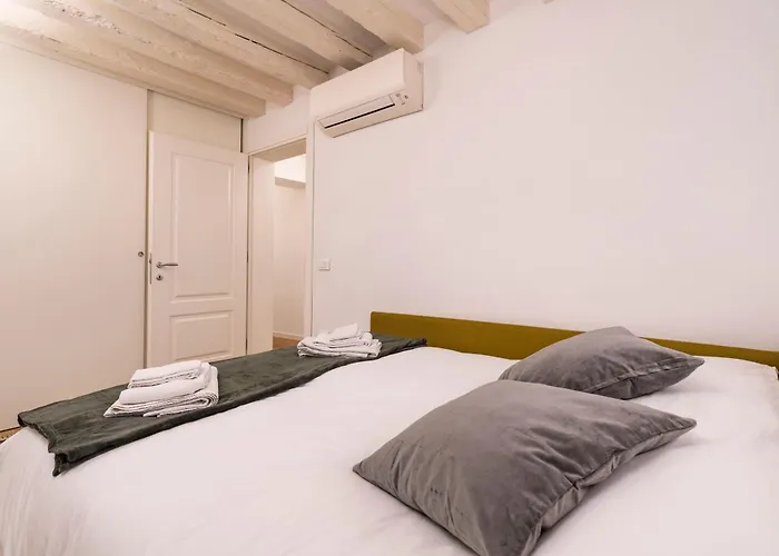 San Samuele Centro+ Wellness Pool Jacuzzi Apartament